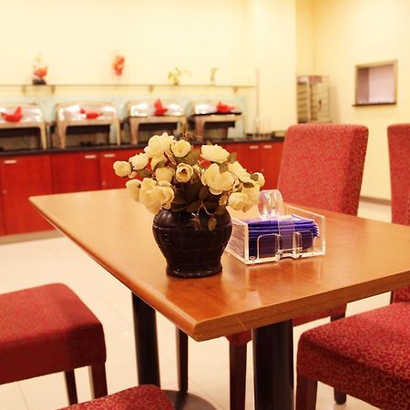 Hanting Hotel Shanghai Qibao Centre Extérieur photo